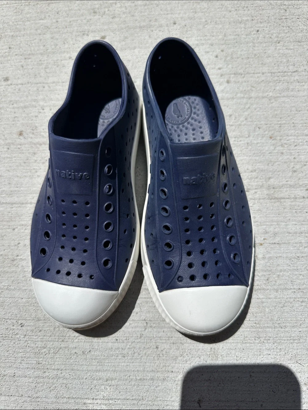 Native Kids Water Shoes Jefferson Slip-On in Navy and White